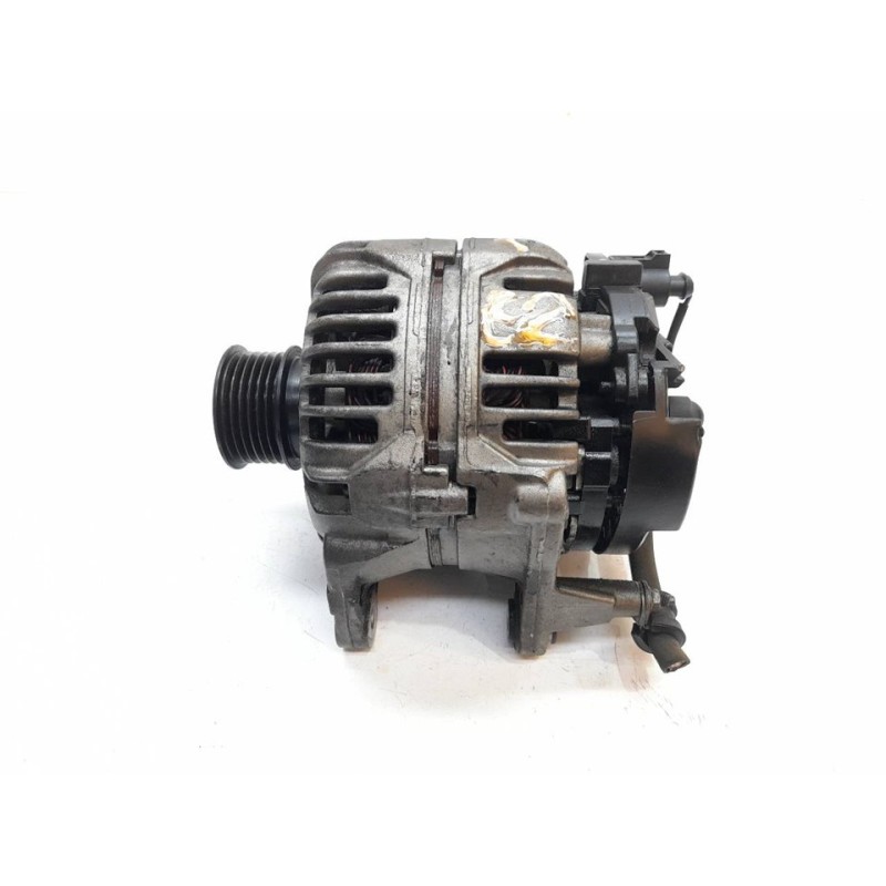 Recambio de alternador para volkswagen polo (9n1) highline referencia OEM IAM 037903025M 0124325013 