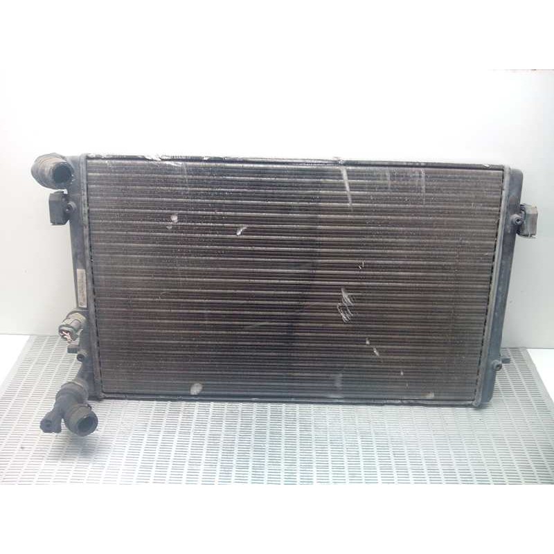 Recambio de radiador agua para volkswagen golf iv berlina (1j1) 1.4 16v referencia OEM IAM 1J0121253N  