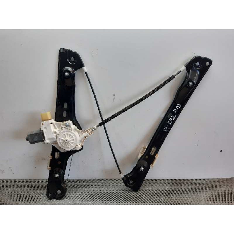 Recambio de elevalunas delantero derecho para bmw serie 3 berlina (e90) 320i referencia OEM IAM 7060266S 7140588E 6927028
