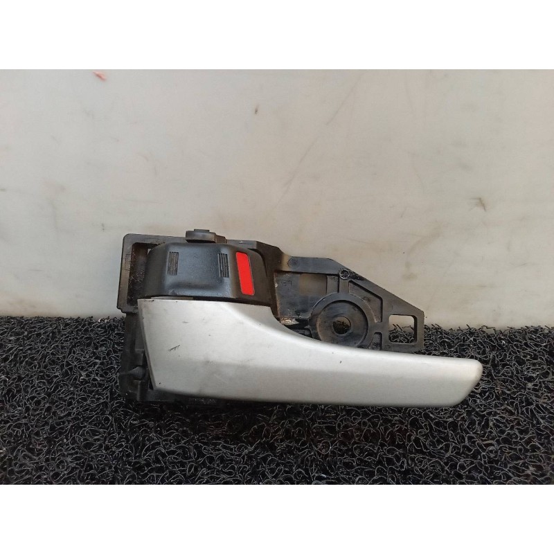 Recambio de maneta interior delantera izquierda para toyota prius (nhw30) advance referencia OEM IAM   