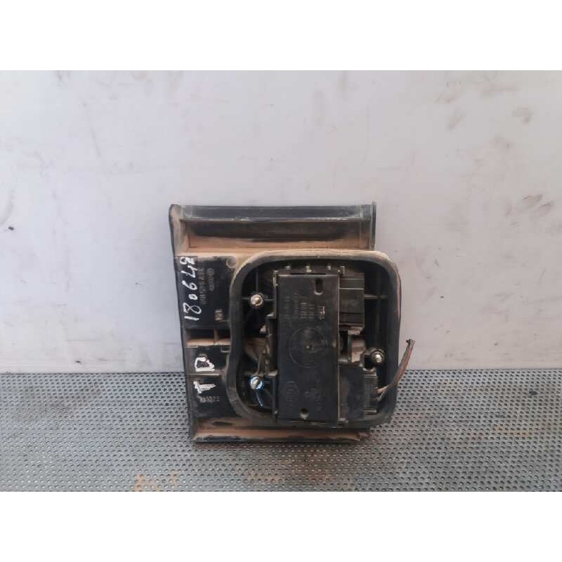 Recambio de piloto trasero derecho para volkswagen passat berlina (312) gl referencia OEM IAM - Gris 2