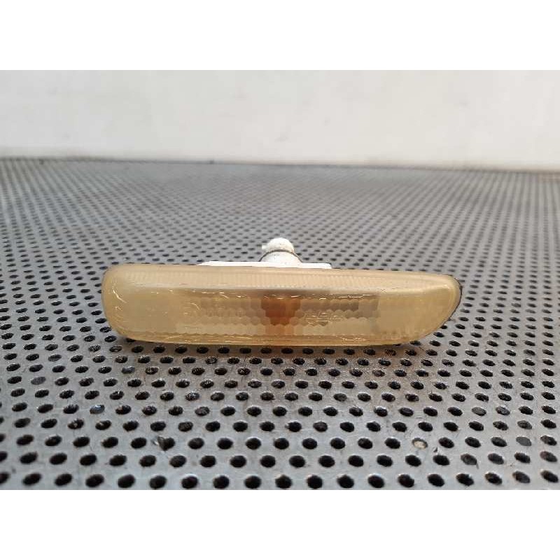Recambio de piloto lateral derecho para bmw serie 3 touring (e46) 320i referencia OEM IAM   