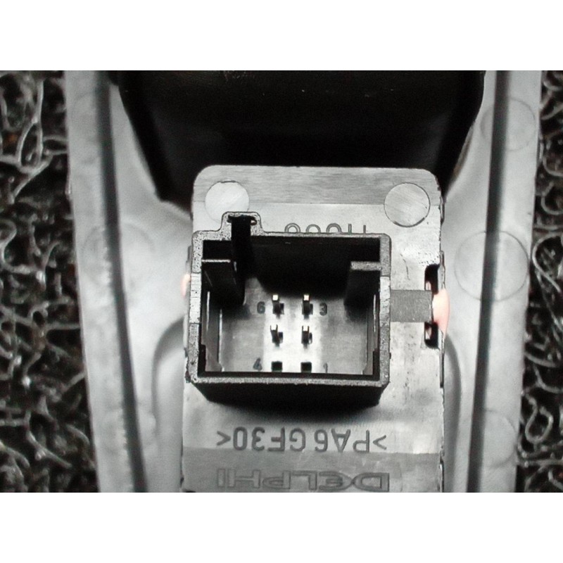 Recambio de mando elevalunas trasero derecho para peugeot 308 premium referencia OEM IAM 11688 2