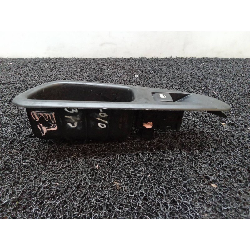 Recambio de mando elevalunas trasero derecho para peugeot 308 premium referencia OEM IAM 11688 4