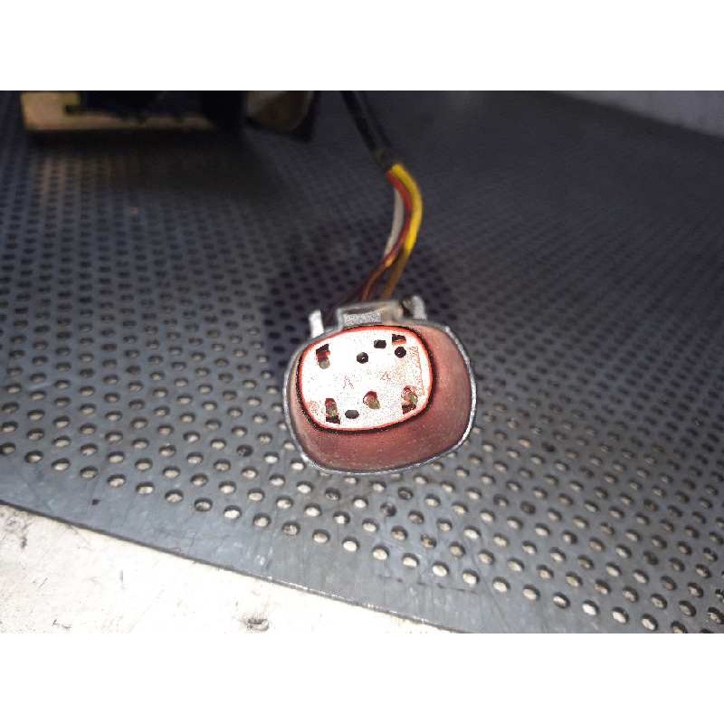 Recambio de cerradura puerta trasera derecha para ford escort berl./turnier referencia OEM IAM 3