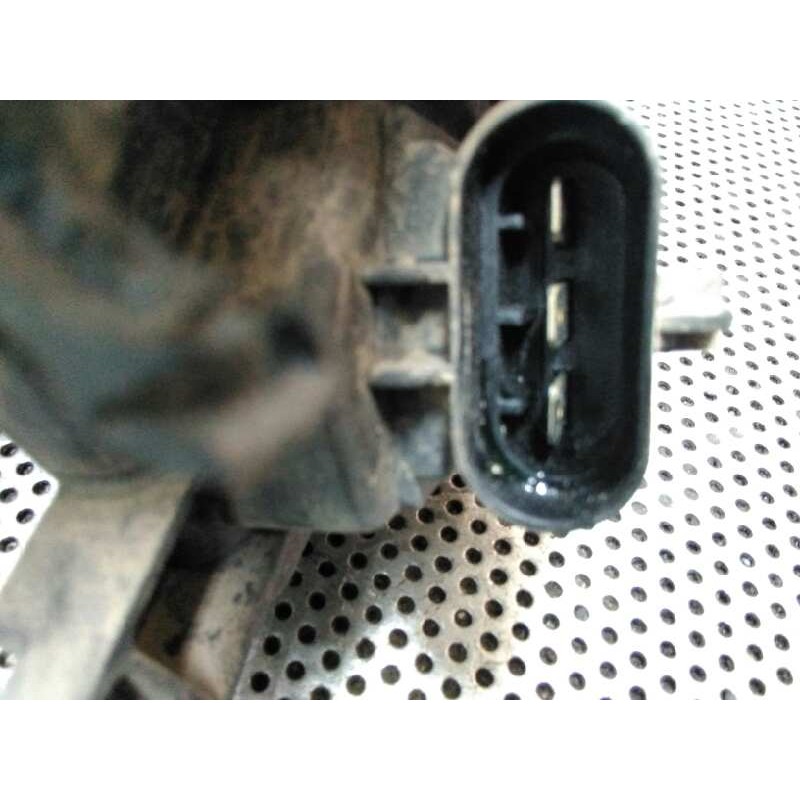 Recambio de electroventilador para opel astra g berlina comfort referencia OEM IAM 0130303246 90570740 BOSCH - Azul 2