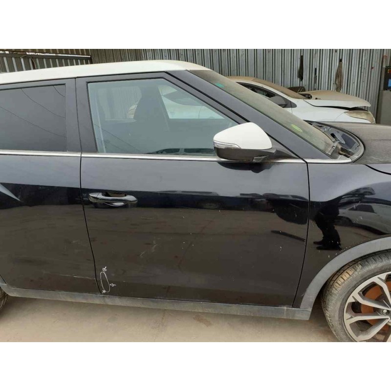 Recambio de puerta delantera derecha para ssangyong tivoli limited 4x2 referencia OEM IAM 2