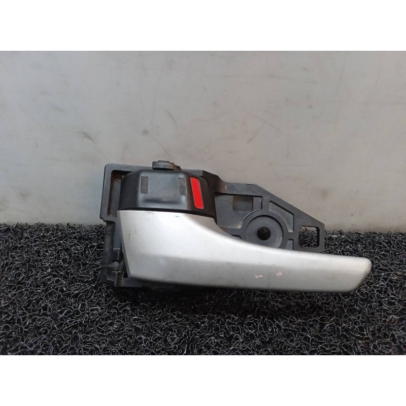 Recambio de maneta interior trasera izquierda para toyota prius (nhw30) advance referencia OEM IAM   