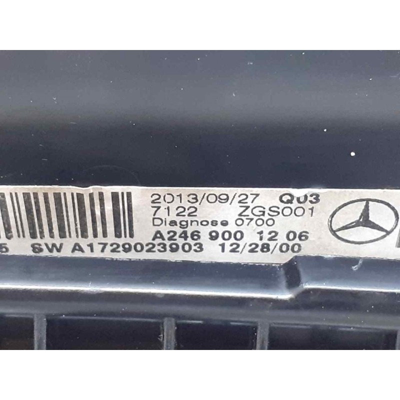 Recambio de pantalla multifuncion para mercedes-benz clase cla (w117) cla 220 cdi (117.303) referencia OEM IAM A2469001206 A2037 3