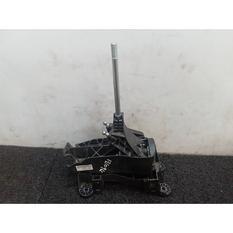 Recambio de palanca cambio para ford fiesta (ccn) black edition referencia OEM IAM E1BR7C453KAB  