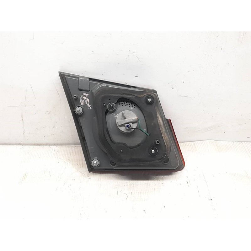 Recambio de piloto trasero derecho interior para chevrolet cruze ls referencia OEM IAM 0773 - Negro 2