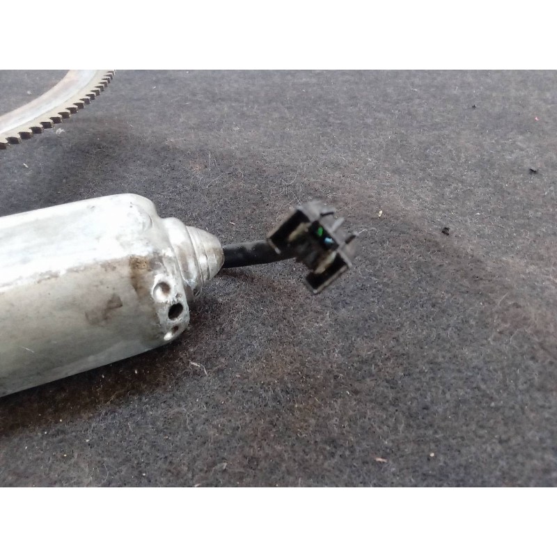 Recambio de elevalunas delantero derecho para ford sierra berlina referencia OEM IAM  99037 3