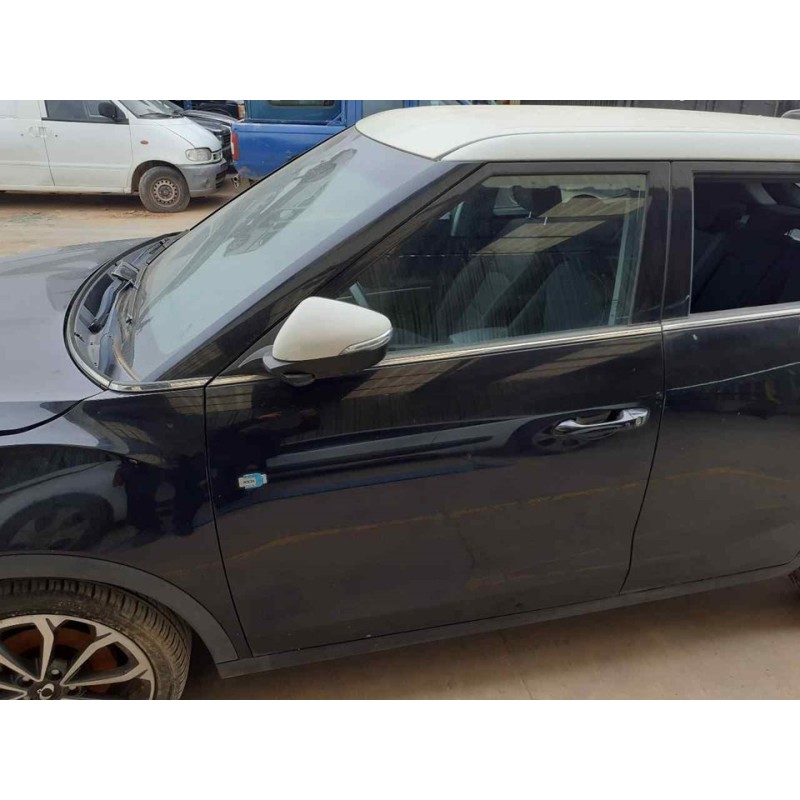 Recambio de puerta delantera izquierda para ssangyong tivoli limited 4x2 referencia OEM IAM 3