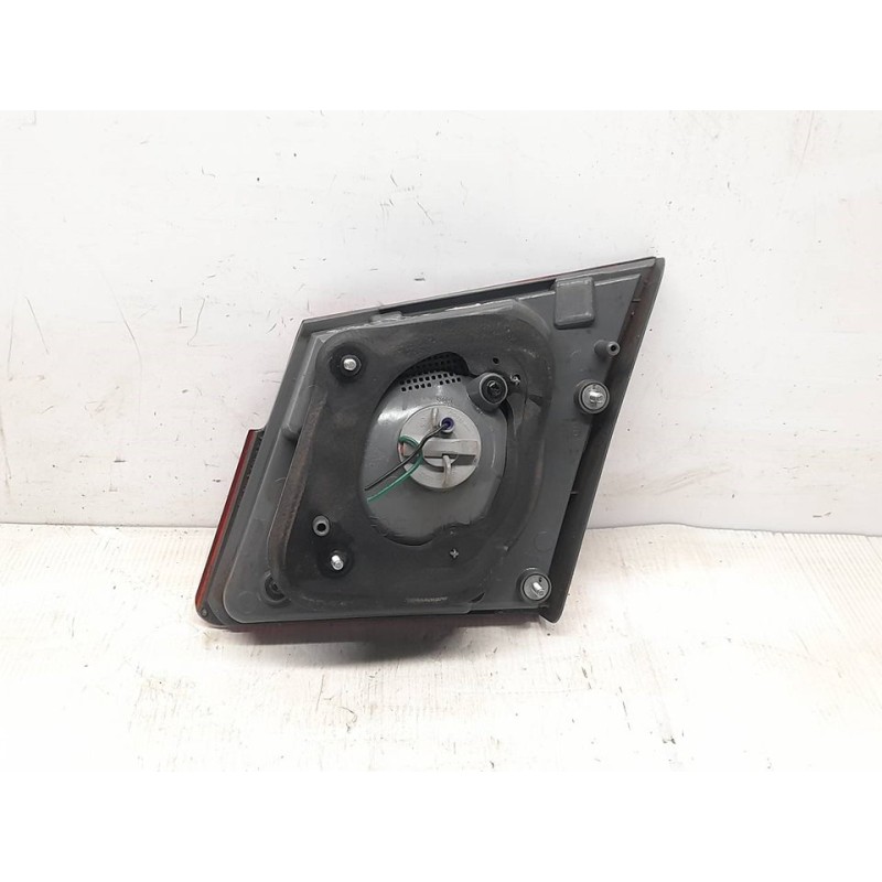 Recambio de piloto trasero izquierdo interior para chevrolet cruze ls referencia OEM IAM 0772 - Negro 2