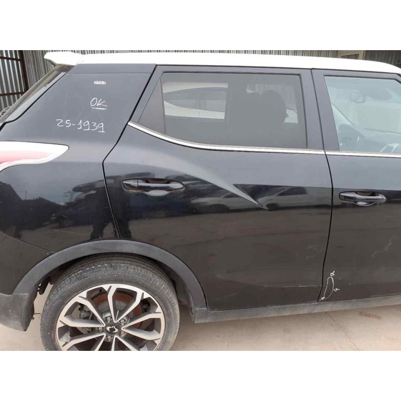 Recambio de puerta trasera derecha para ssangyong tivoli limited 4x2 referencia OEM IAM 2