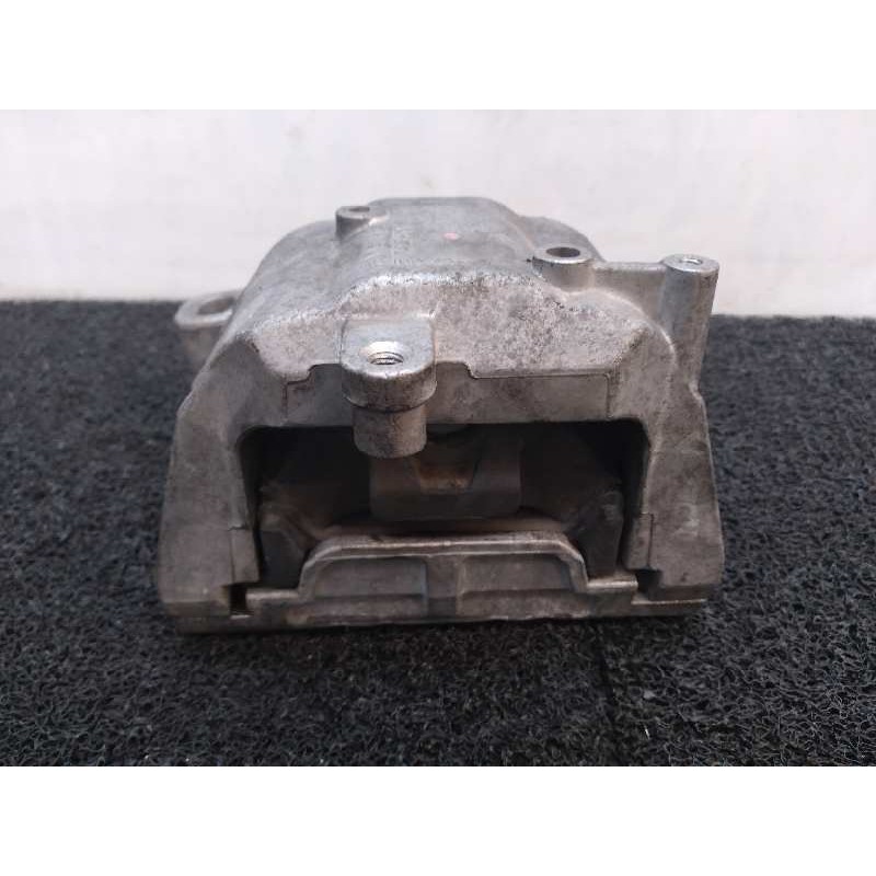 Recambio de soporte motor derecho para volkswagen golf v berlina (1k1) trendline referencia OEM IAM 1K0199262AE  