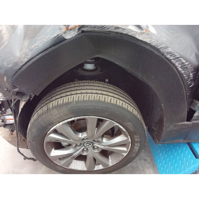Recambio de aletin delantero izquierdo para mazda cx-30 selection 2wd referencia OEM IAM 2