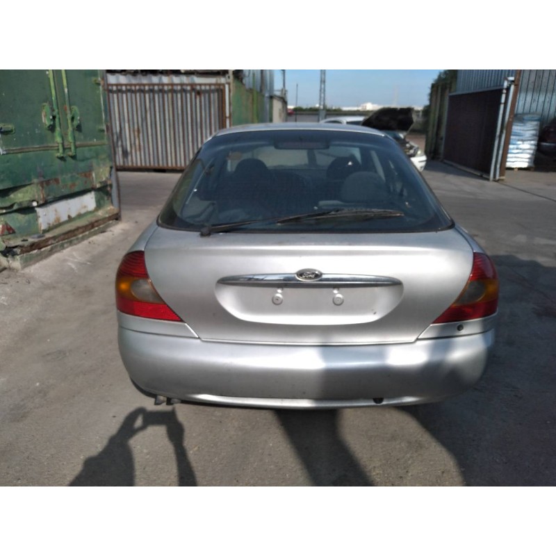 ford mondeo berlina (gd) del año 2000