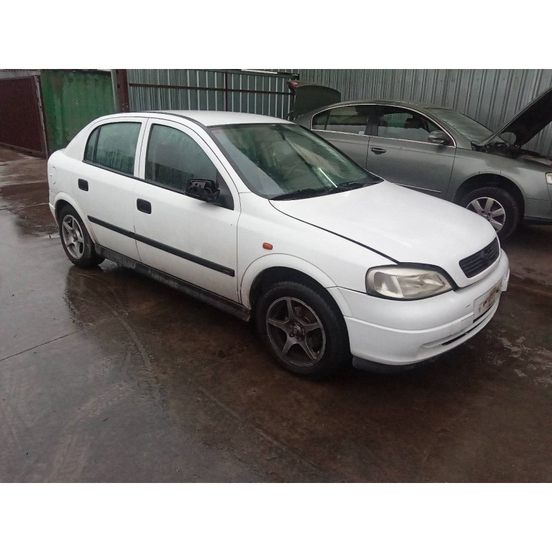 opel astra g berlina del año 1998