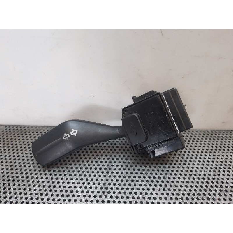 Recambio de mando luces para ford focus berlina (cap) ghia referencia OEM IAM 4M5T13335AD  