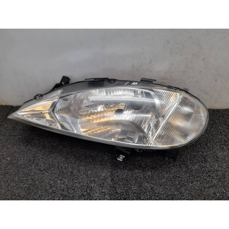 Recambio de faro izquierdo para renault megane i berlina hatchback (ba0) referencia OEM IAM 205970052 28804 