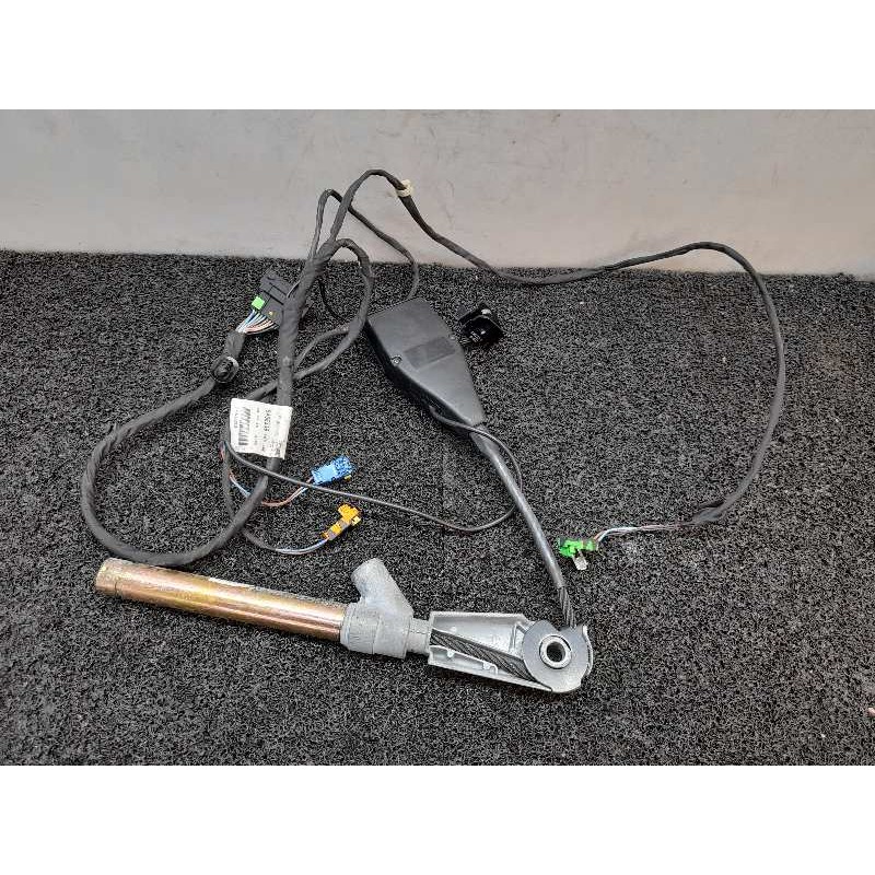 Recambio de pretensor airbag izquierdo para renault scenic ii grand emotion referencia OEM IAM 2