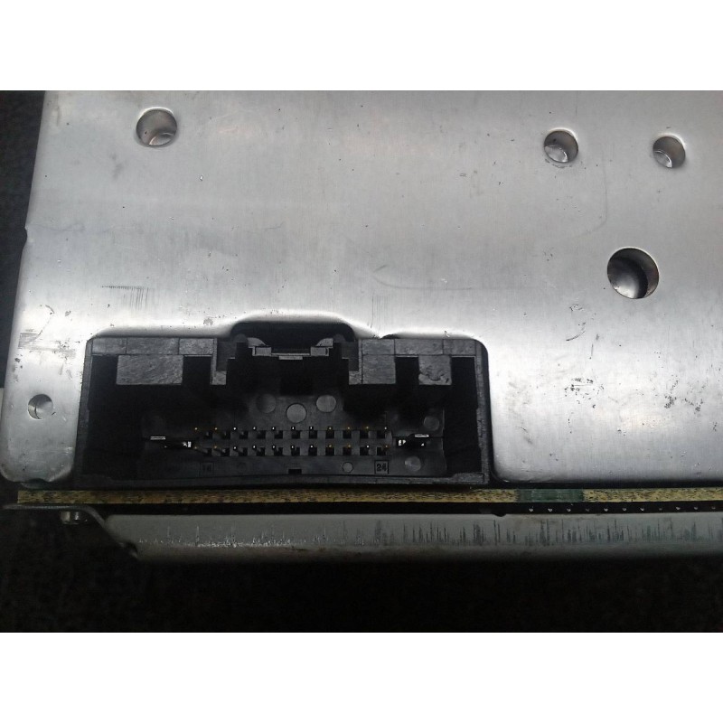 Recambio de sistema audio / radio cd para ford fiesta (ccn) black edition referencia OEM IAM AM5T18C815PL - Negro 4