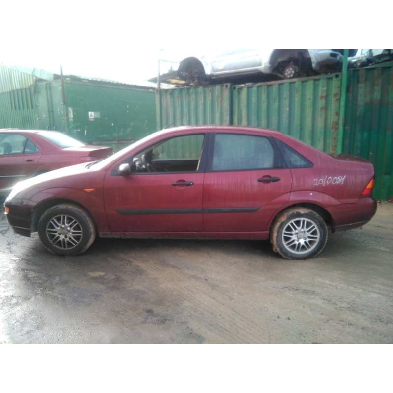 ford focus berlina (cak) del año 2001