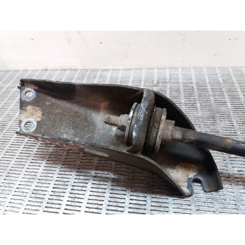 Recambio de brazo suspension inferior delantero derecho para seat marbella 0.9 cat referencia OEM IAM - Blanco 2