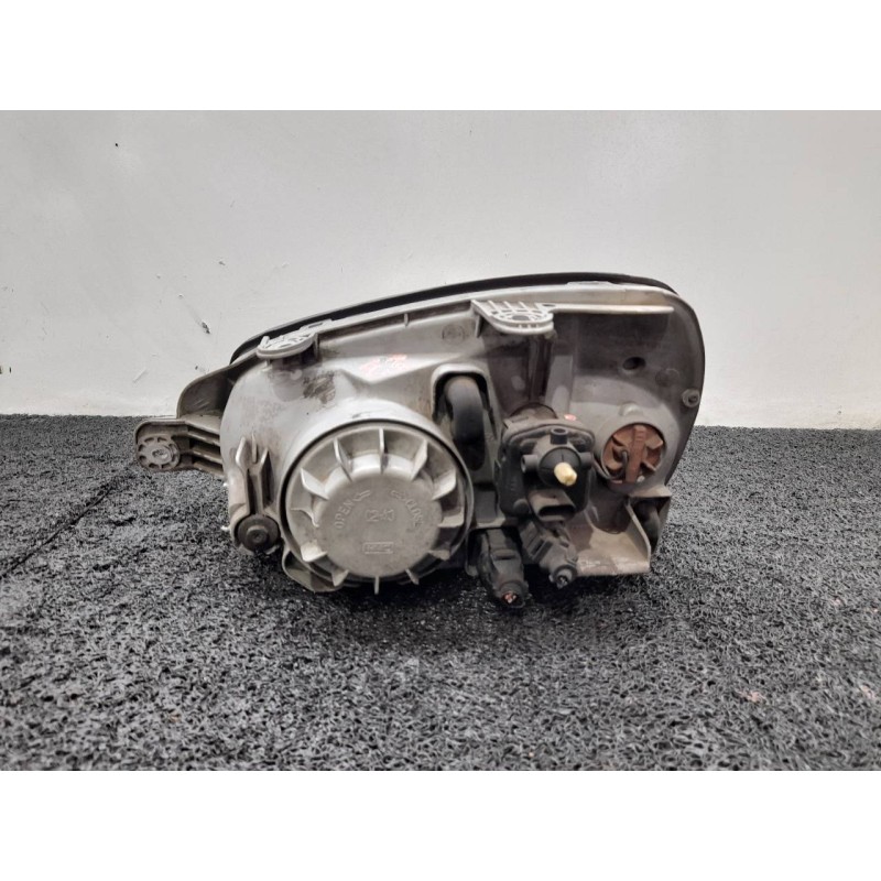 Recambio de faro derecho para hyundai santa fe (sm) 2.7 gls full 4x4 referencia OEM IAM 4
