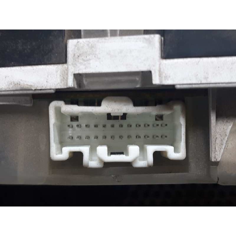 Recambio de cuadro instrumentos para mazda 6 berlina (gg) 2.0 diesel cat referencia OEM IAM GJ6W - Gris 2