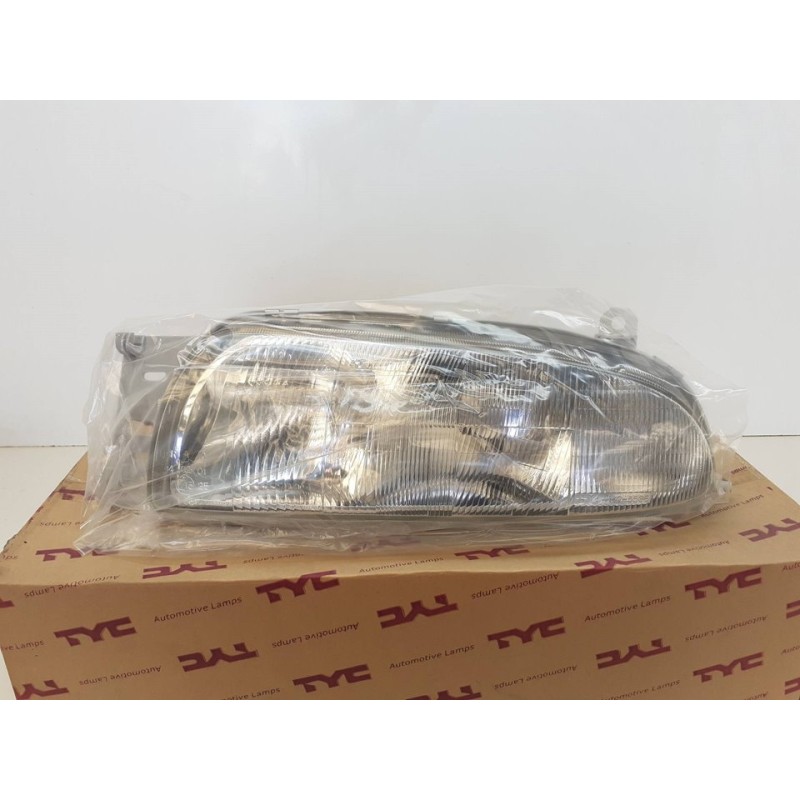 Recambio de faro izquierdo para ford fiesta berlina referencia OEM IAM 203586452 28855 