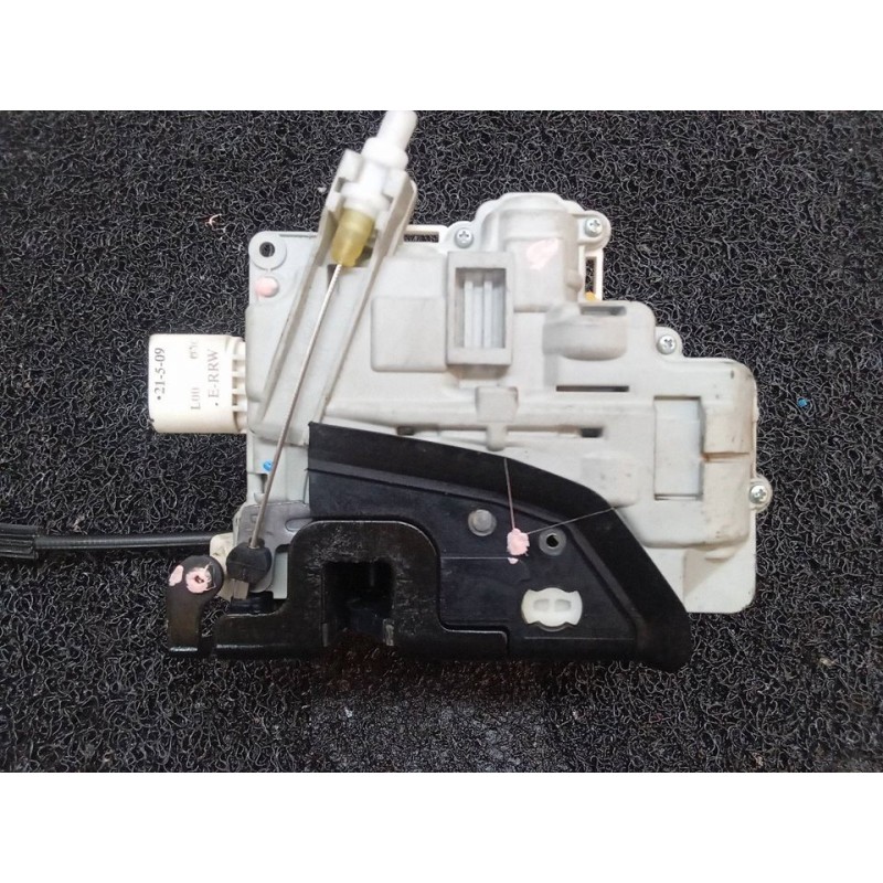Recambio de cerradura puerta delantera derecha para audi a4 ber. (b8) e referencia OEM IAM 8J1837016A 2