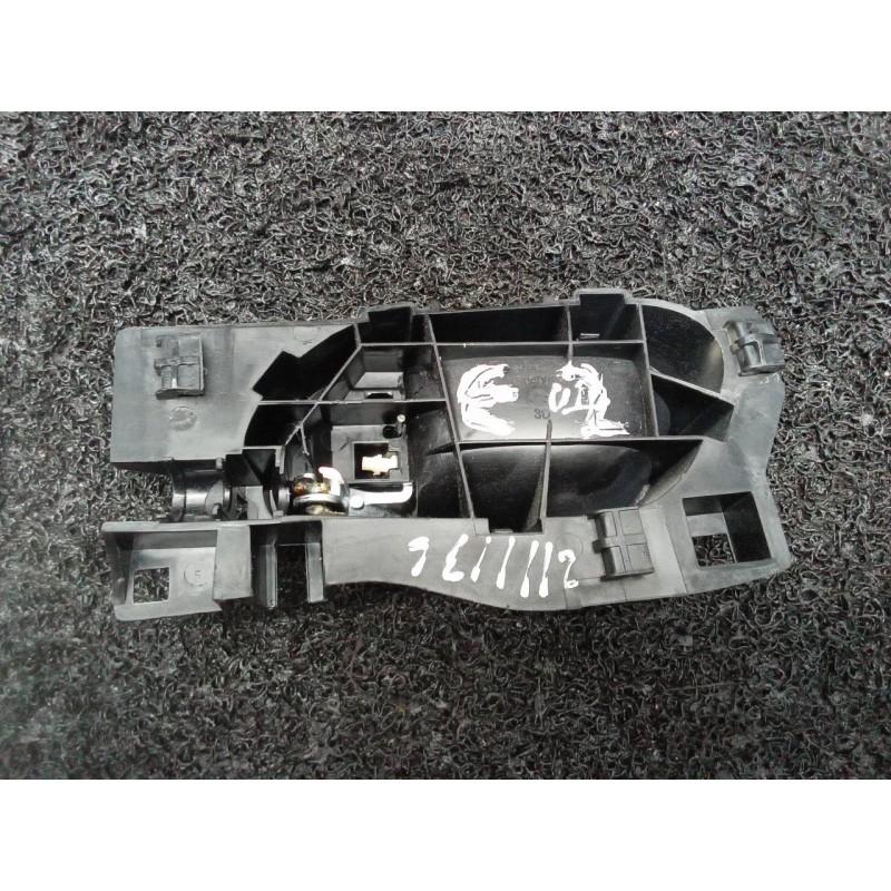 Recambio de maneta interior delantera derecha para peugeot 3008 sport pack referencia OEM IAM 2