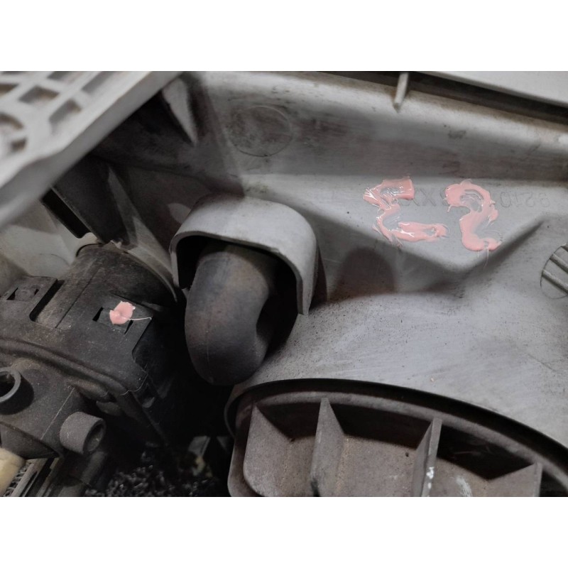 Recambio de faro izquierdo para hyundai santa fe (sm) 2.7 gls full 4x4 referencia OEM IAM 3