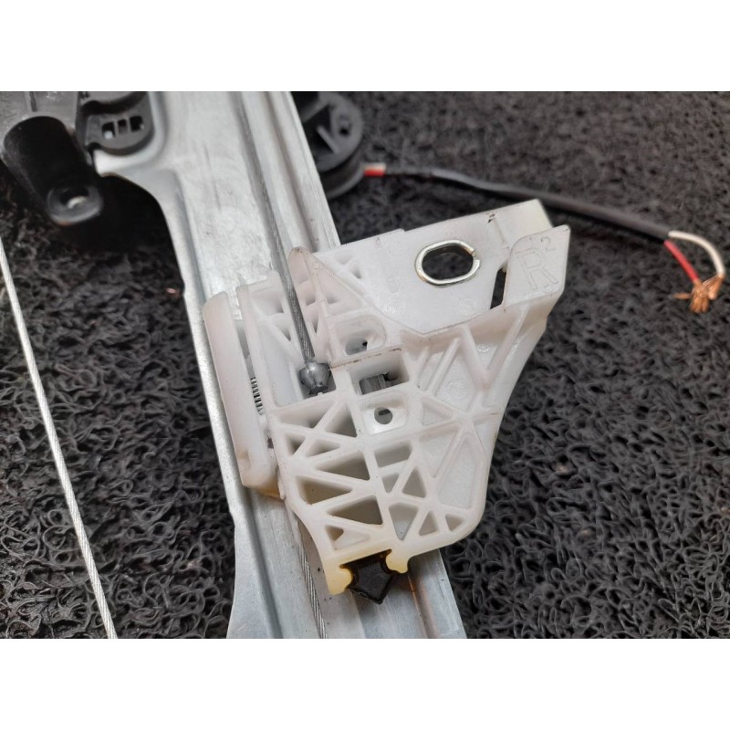 Recambio de elevalunas delantero derecho para mazda cx-30 selection 2wd referencia OEM IAM BCJH5858X 8