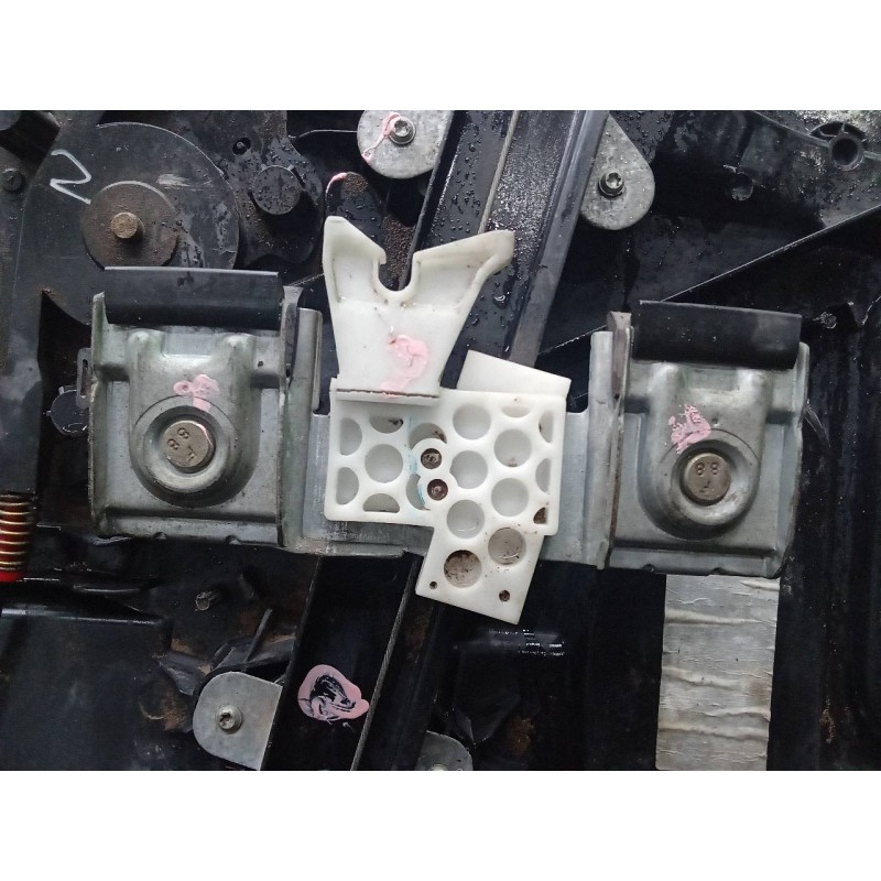 Recambio de elevalunas delantero izquierdo para ford fiesta berlina (dx) referencia OEM IAM  99321 4