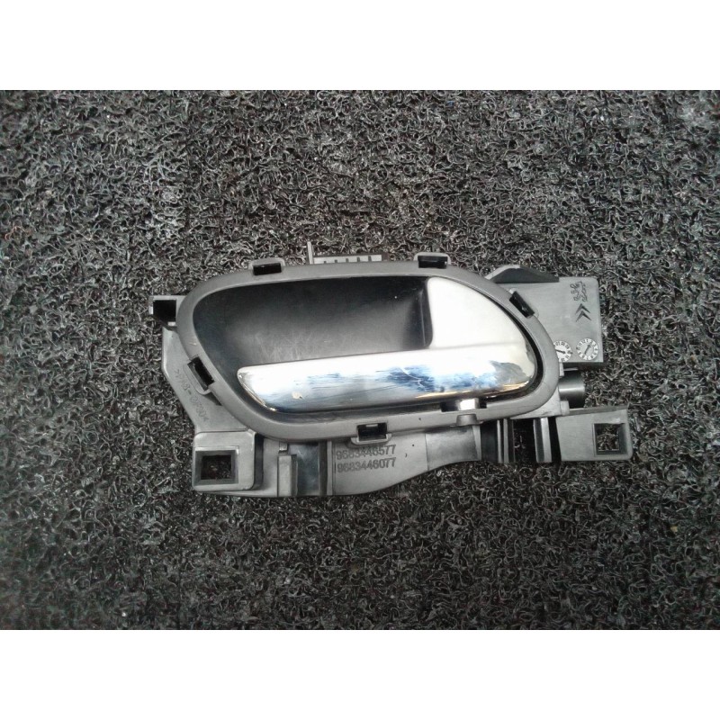 Recambio de maneta interior trasera derecha para peugeot 3008 sport pack referencia OEM IAM   