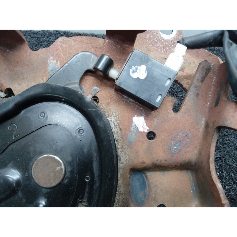 Recambio de palanca freno para toyota prius (nhw30) advance referencia OEM IAM - Blanco 3