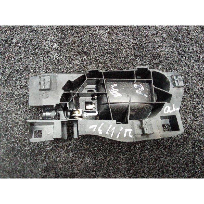 Recambio de maneta interior trasera derecha para peugeot 3008 sport pack referencia OEM IAM 2