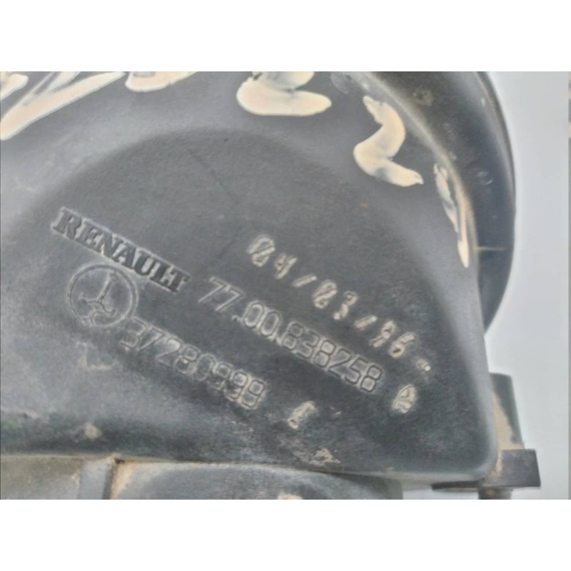 Recambio de faro antiniebla derecho para renault megane i berlina hatchback (ba0) referencia OEM IAM 7700838258 2