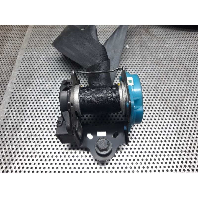 Recambio de cinturon seguridad trasero derecho para kia rio 1.2 cat referencia OEM IAM - Negro 2