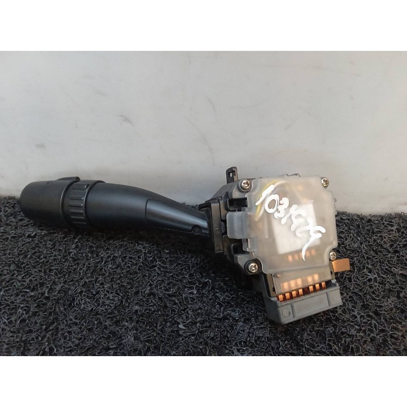 Recambio de mando limpia para kia sportage ex referencia OEM IAM 621W05200 - Verde 2
