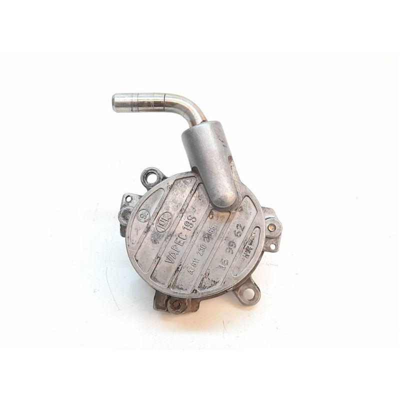 Recambio de depresor freno / bomba vacio para mercedes-benz vito (w638) caja cerrada 110 cdi  (638.094) referencia OEM IAM A6112