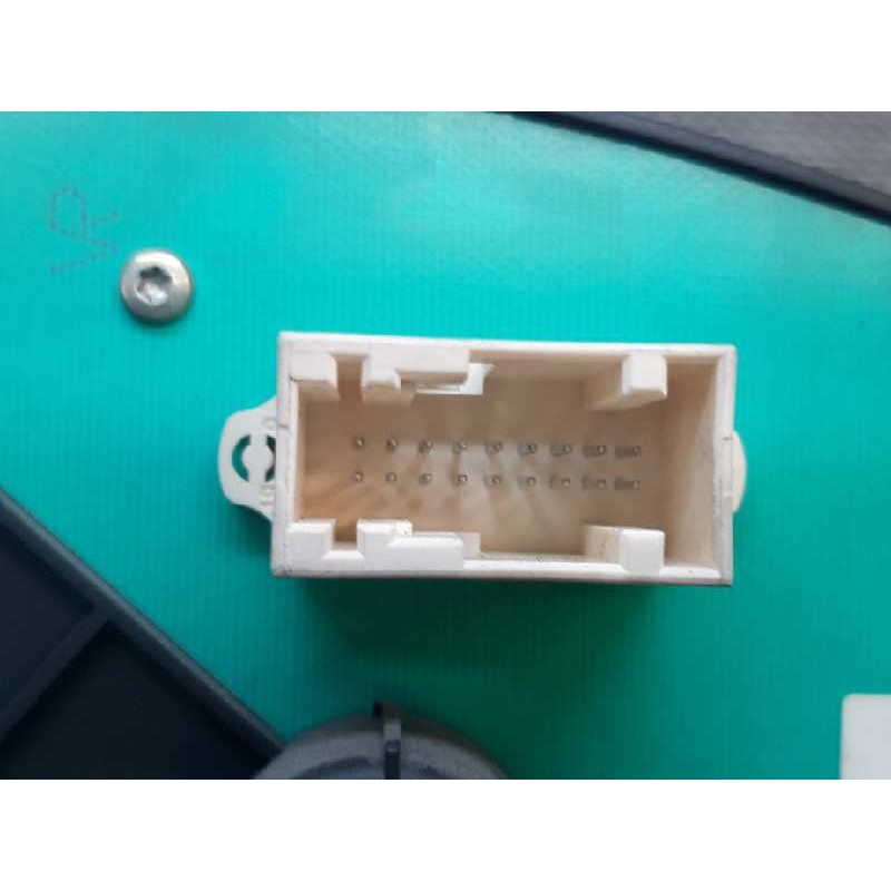 Recambio de cuadro instrumentos para peugeot 206 berlina xr referencia OEM IAM 9645096180 T121KJA - Blanco 4