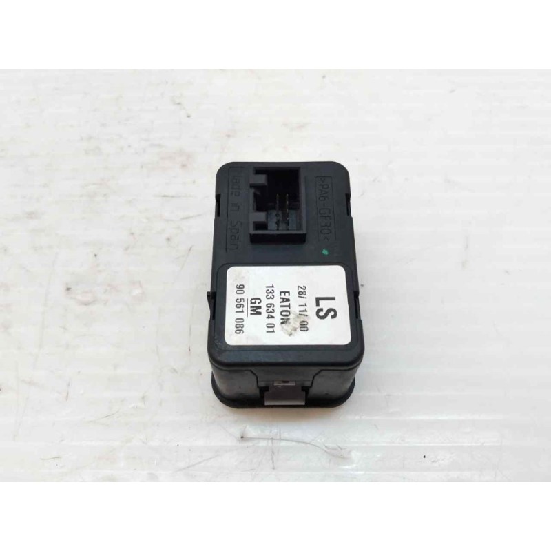 Recambio de mando elevalunas delantero izquierdo para opel astra g berlina comfort referencia OEM IAM 90561086 13363401 4