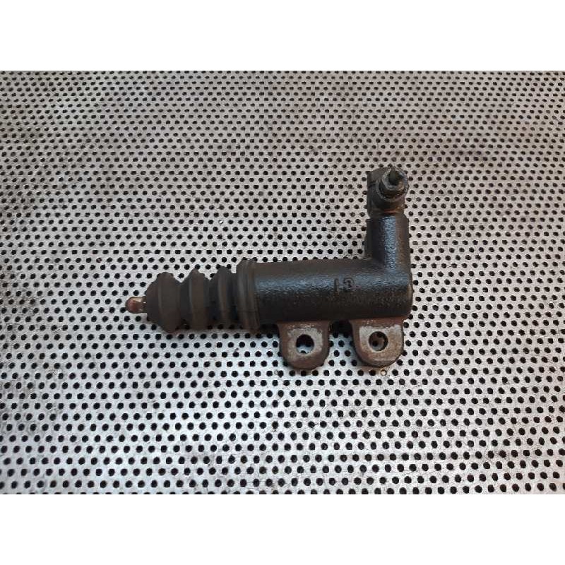 Recambio de bombin embrague para volvo v40 familiar 1.8i referencia OEM IAM   