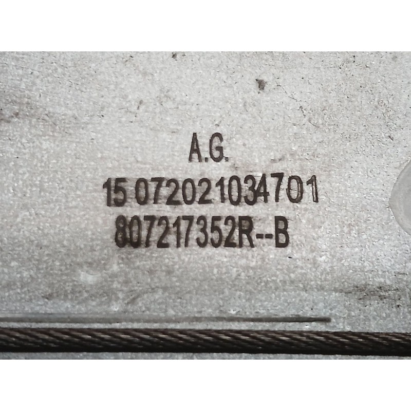 Recambio de elevalunas delantero izquierdo para dacia sandero iii stepway comfort referencia OEM IAM 807217352R 430115C0 - Blanco 2