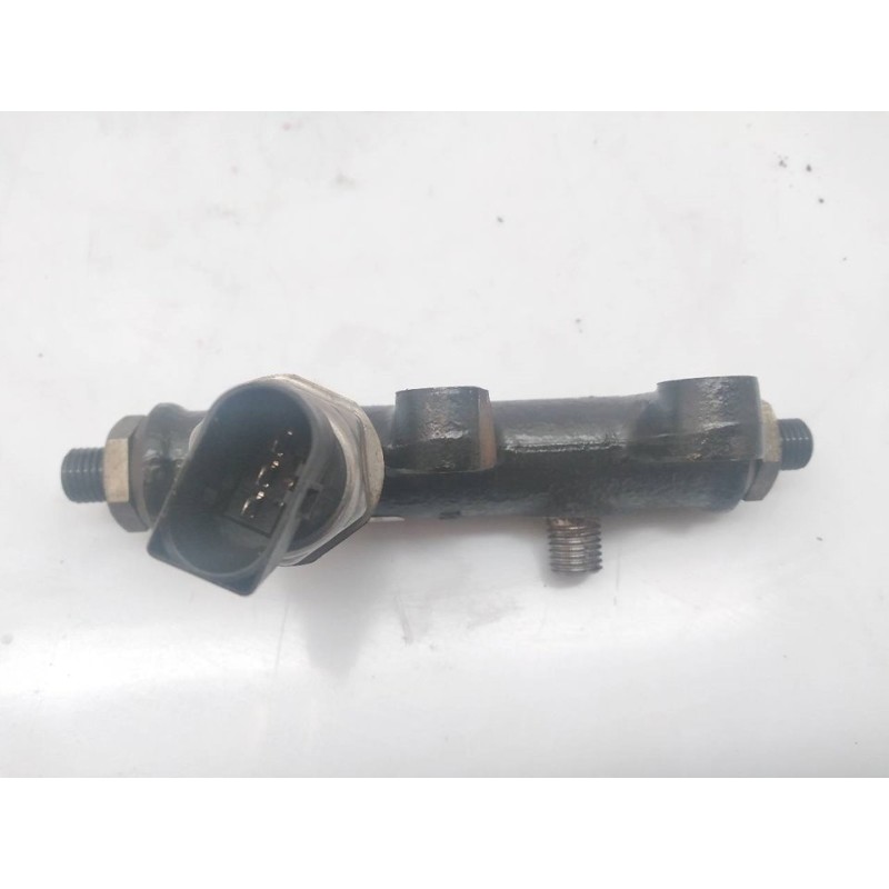 Recambio de rampa inyectora para peugeot 407 feline referencia OEM IAM 4R8Q9C066AE A2C20001297 3