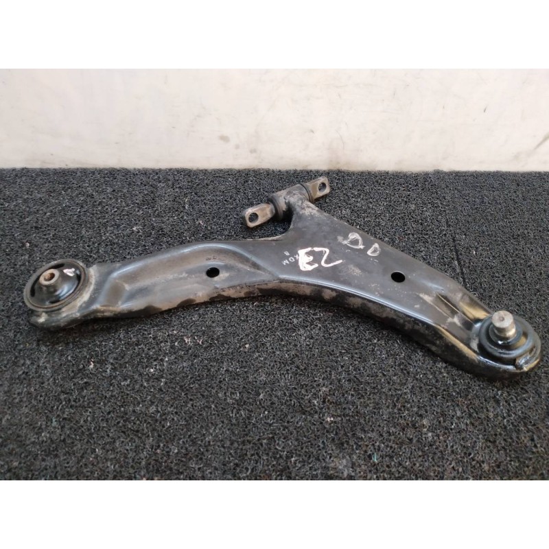 Recambio de brazo suspension inferior delantero derecho para hyundai santa fe (sm) 2.7 gls full 4x4 referencia OEM IAM